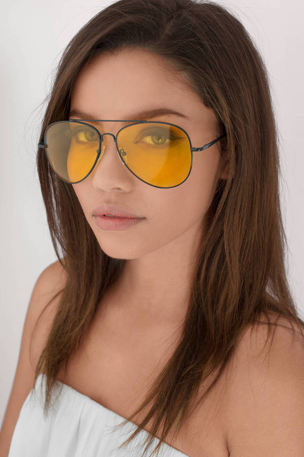 tobi.com - tinted aviator sunglasses with yellow lenses