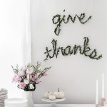 Host the Best Friendsgiving EVER with these Simple Thanksgiving Decorating Ideas!