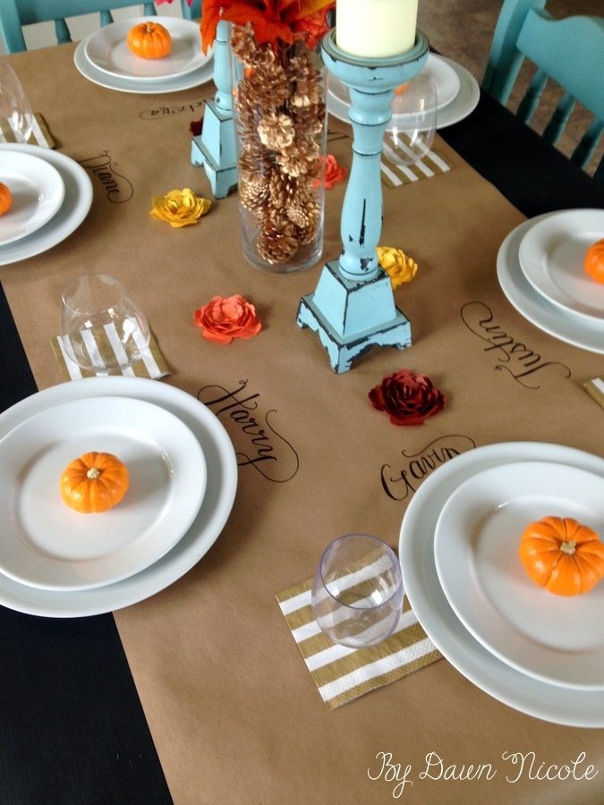 kraft paper table runner thanksgiving decorating ideas 