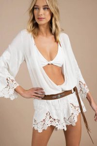 vacation outfits for tropical vacations